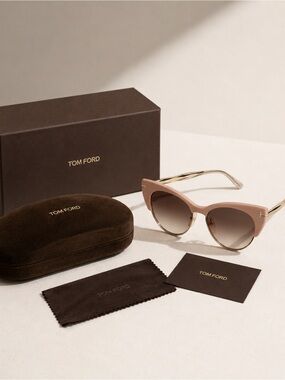 (New in box) Tom Ford sunglasses | Lola TF387 74G